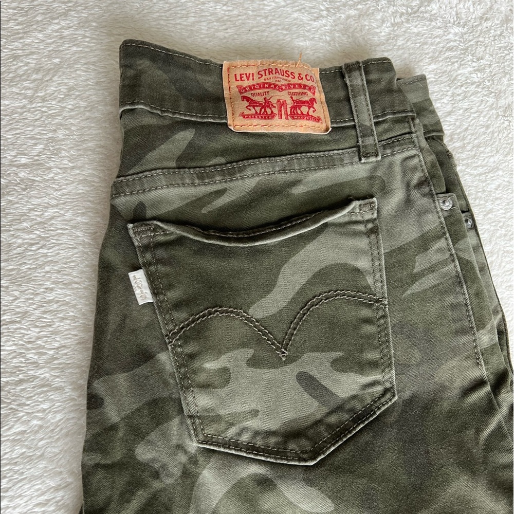 Camouflage Levi Skinny Jeans